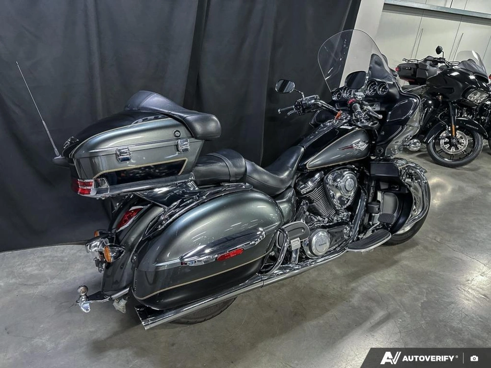 2011 Kawasaki Voyager 1700 alt