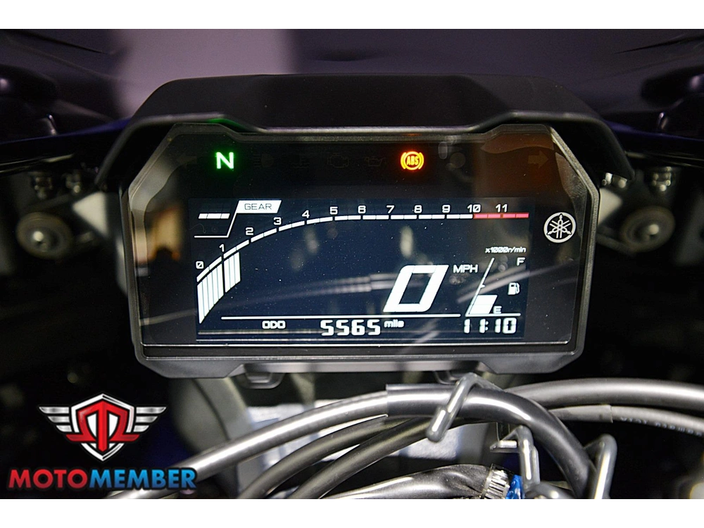 2025 Yamaha Yzf-r7 alt