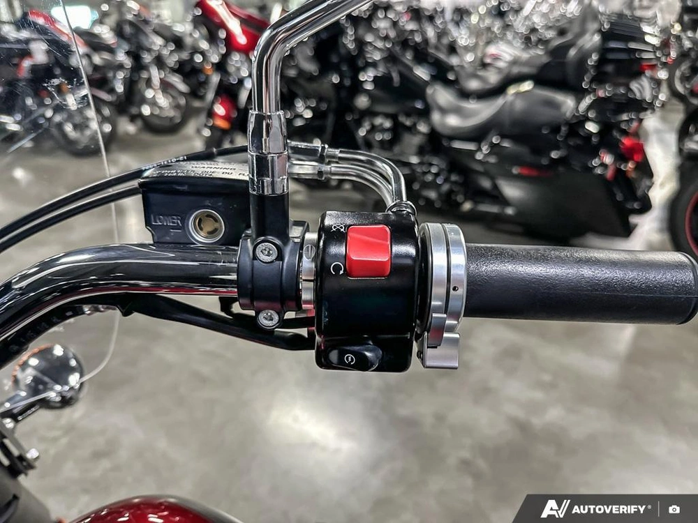2016 Kawasaki Vulcan 900 Classic alt