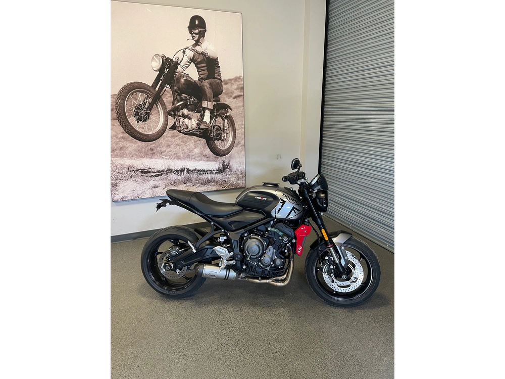 2024 Triumph Trident 660 alt