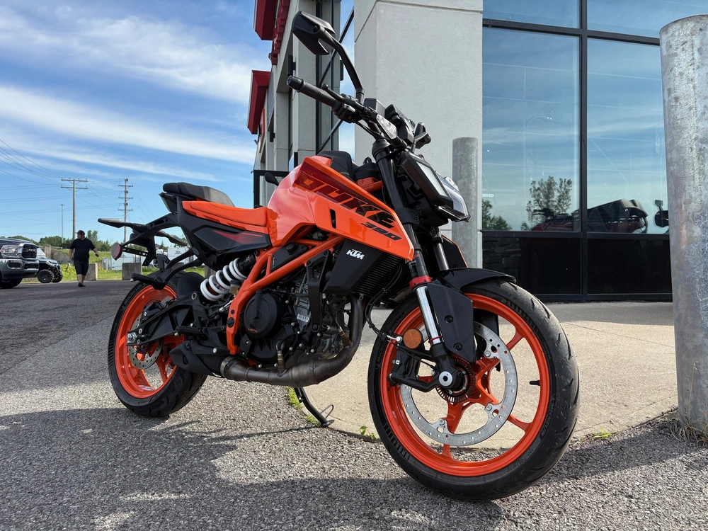 2024 Ktm 390 Duke 10 Km alt