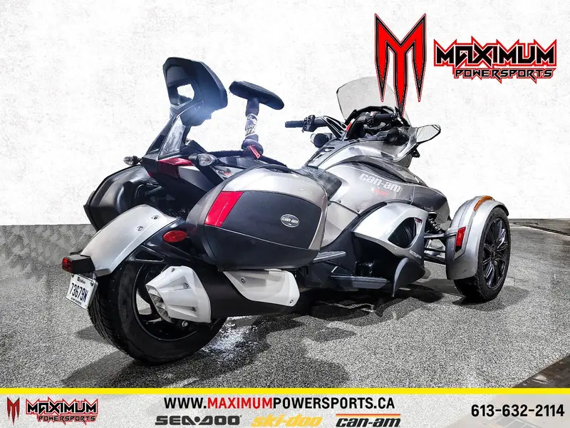 Can-Am SPYDER RTS 2012