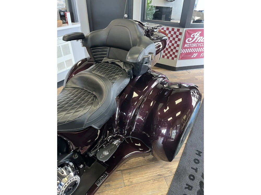 Indian Motorcycle Roadmaster Limited 2022 alt