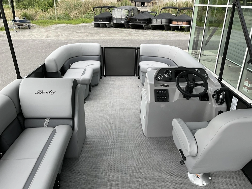 Bentley Le 180 Cr 2026 alt