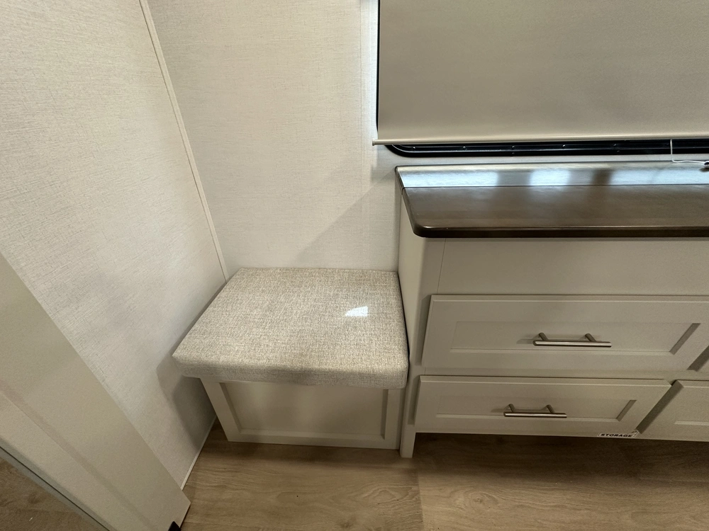 Alliance Rv Avenue 32rls 2027 alt