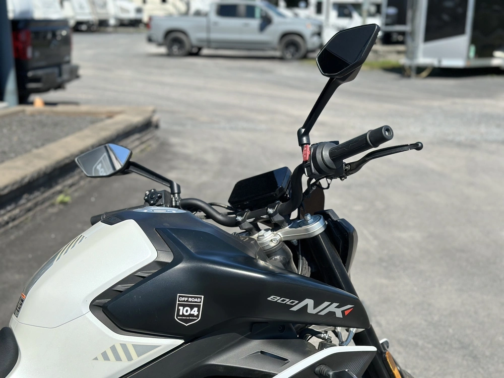 Cfmoto 800nk 2024 alt
