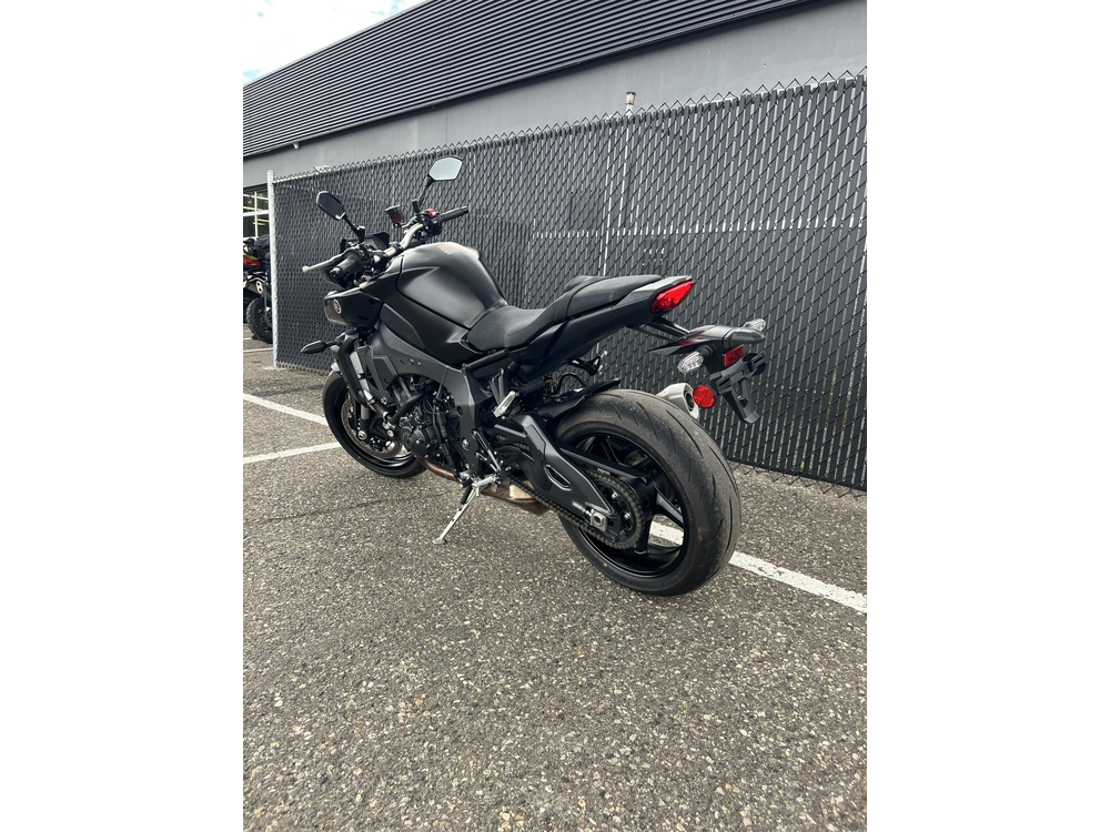 2023 Yamaha Mt10apb alt