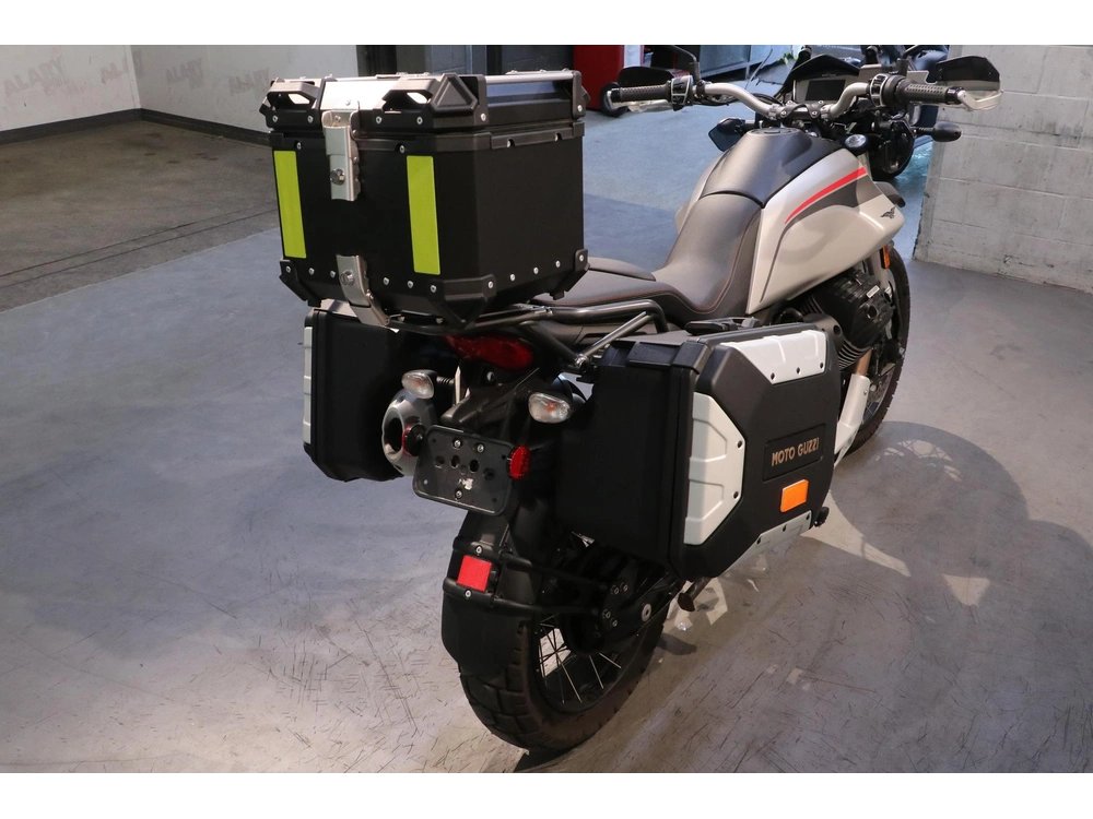 Moto Guzzi V85tt 2022 alt