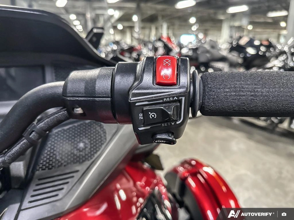 2023 Can-am Rt Limited Se6 alt