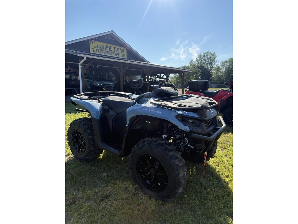 2026 Can-am Out Xt 700 alt