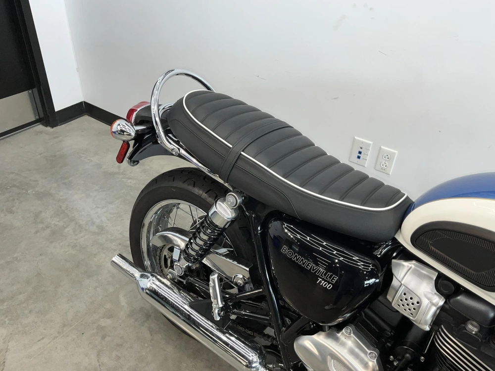2017 Triumph Bonneville T100 alt