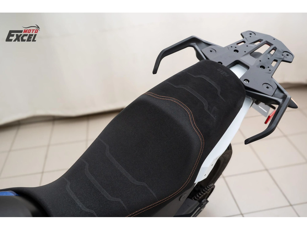 Ktm 1290 2023 alt