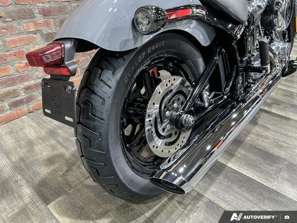2026 Harley-davidson Street Bob alt
