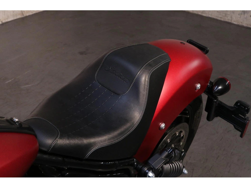 Indian Motorcycle Sport Chief Dark Horse 2023 alt