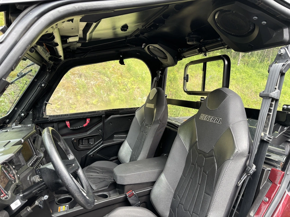 Polaris General Deluxe Ride Command Heated Cab 2021 alt