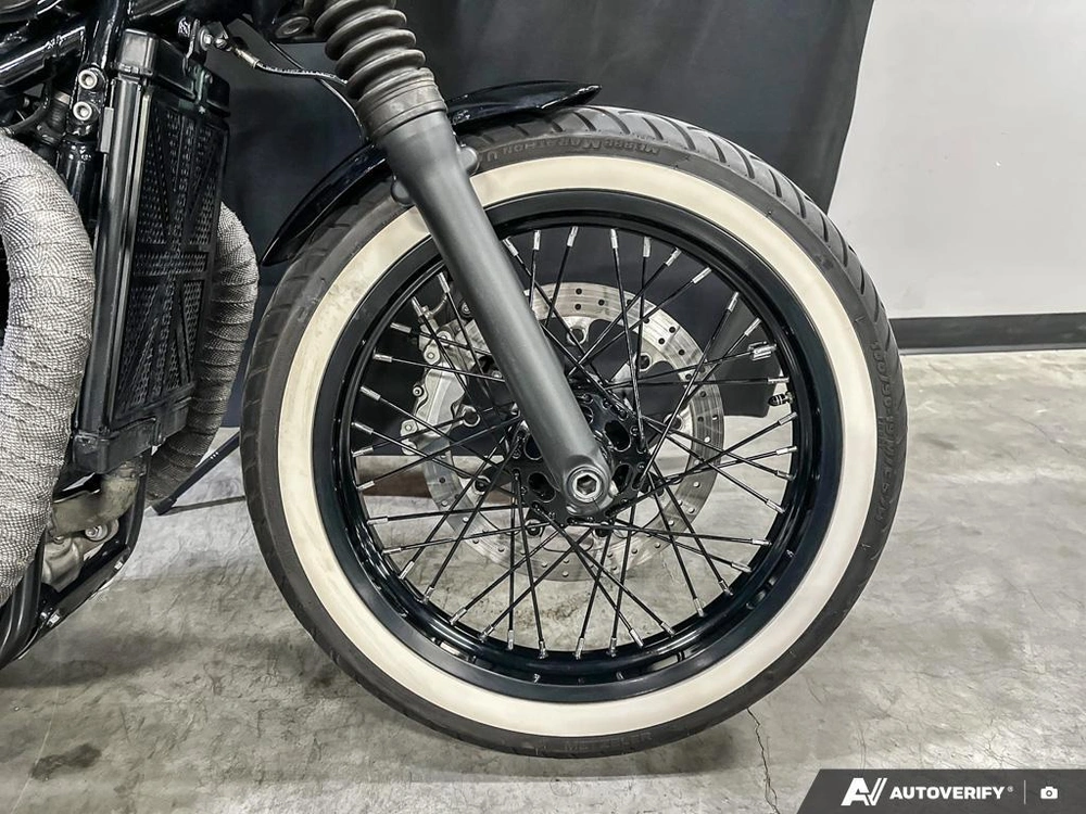2018 Triumph Bobber alt