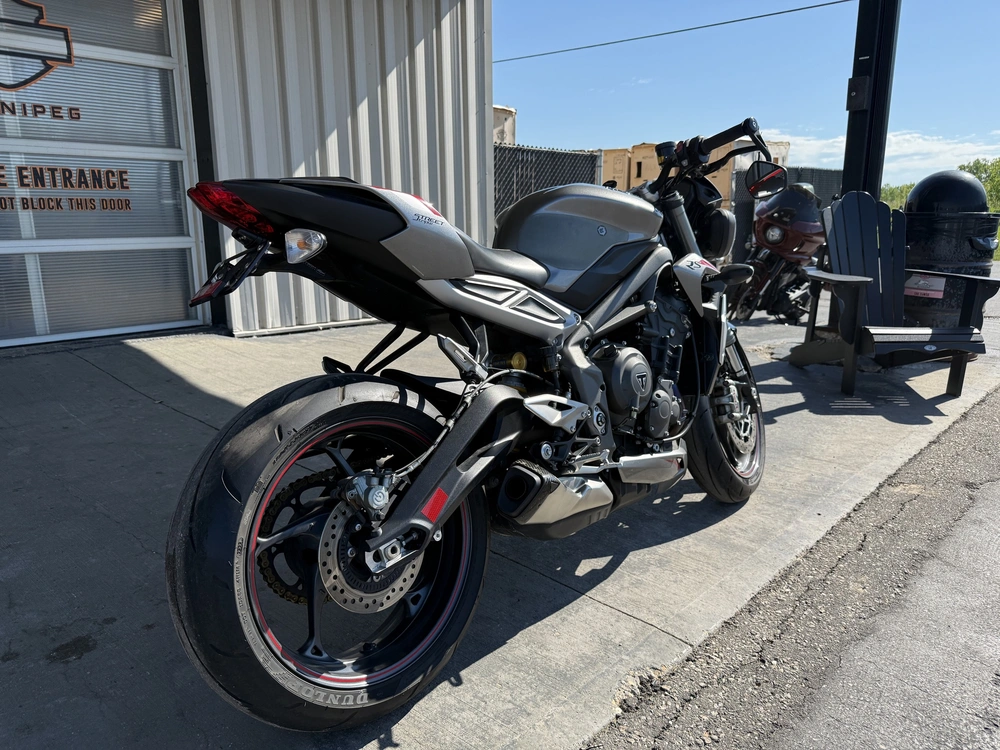 2020 Triumph Street Triple Rs alt