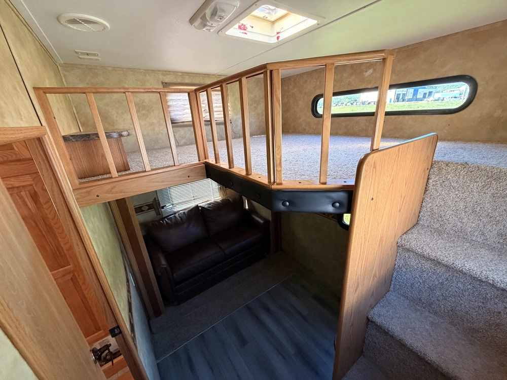 2010 Heartland Sundance 3300rlb alt
