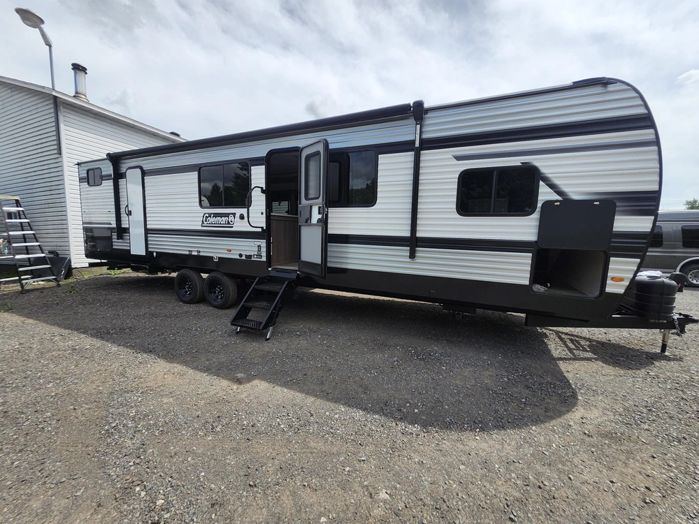 Keystone Rv Coleman 32 Bhs 2026 alt