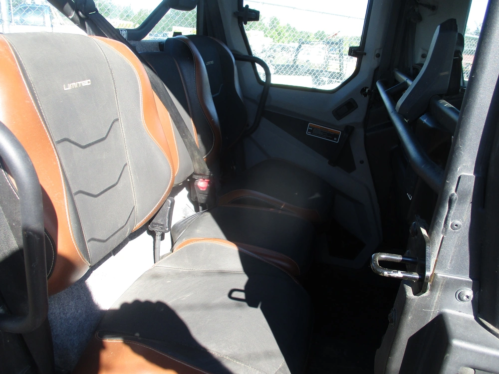2021 Can-am Defender Ltd Max alt