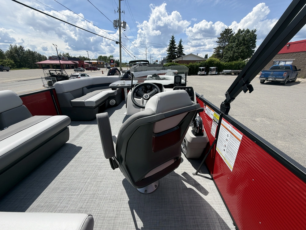 2026 Princecraft Vectra 19 L Ruby Red alt