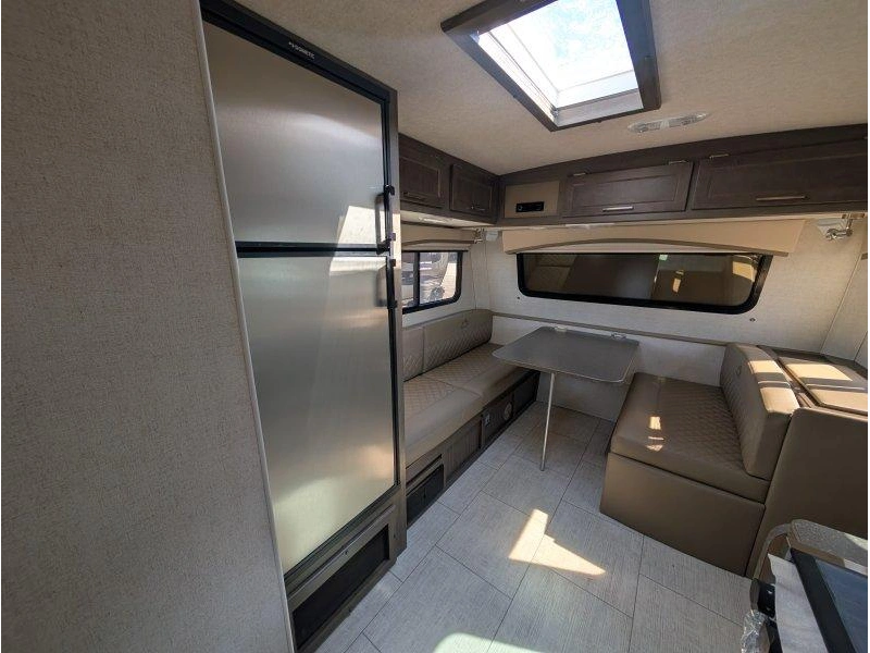 Bigfoot Rv Bigfoot 25b25rqs 2027 alt