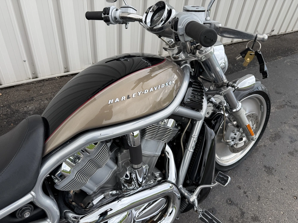 2004 Harley-davidson V-rod alt