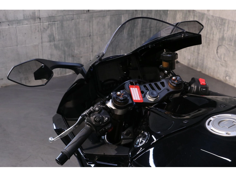2026 Yamaha Yzf-r9 alt