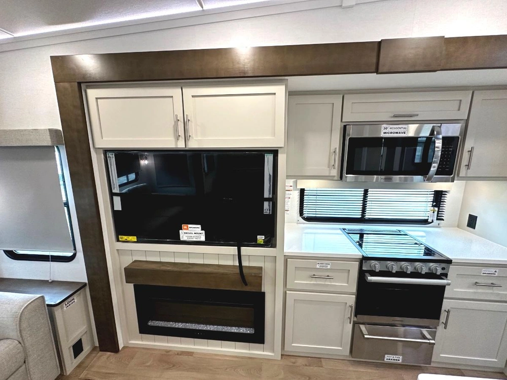 Alliance Rv Avenue 32rls 2027 alt