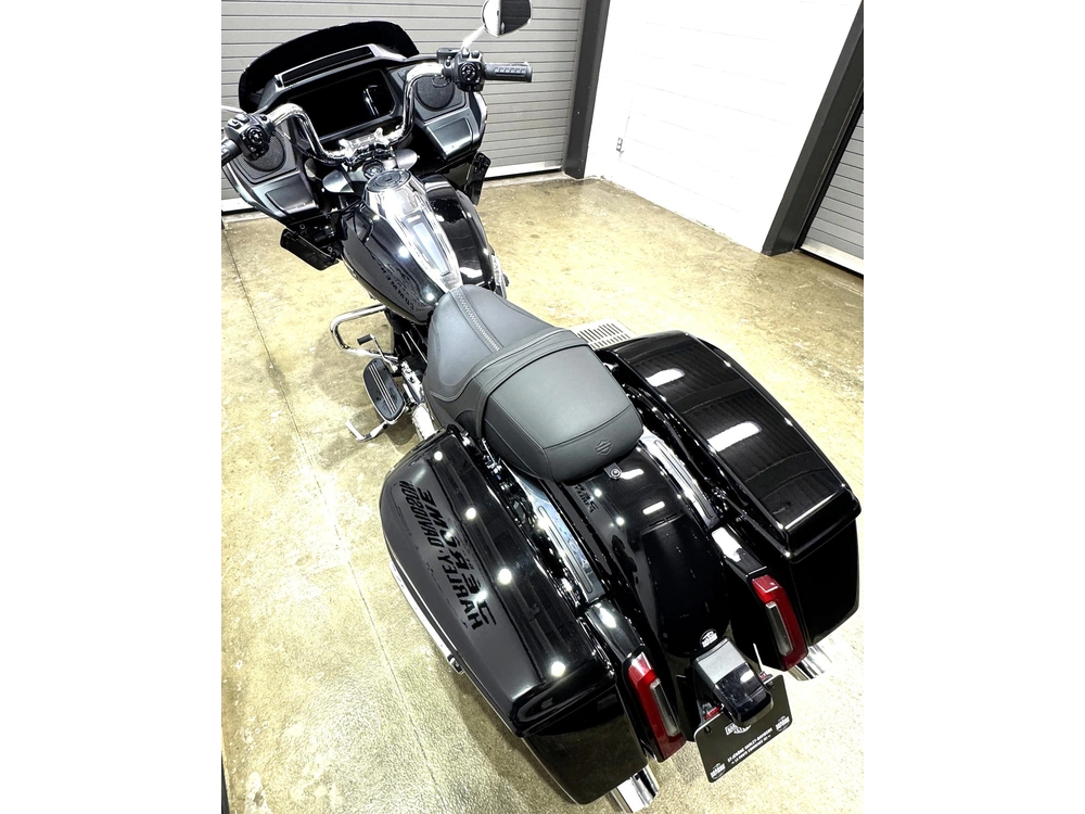 Harley-davidson Road Glide 2025 alt