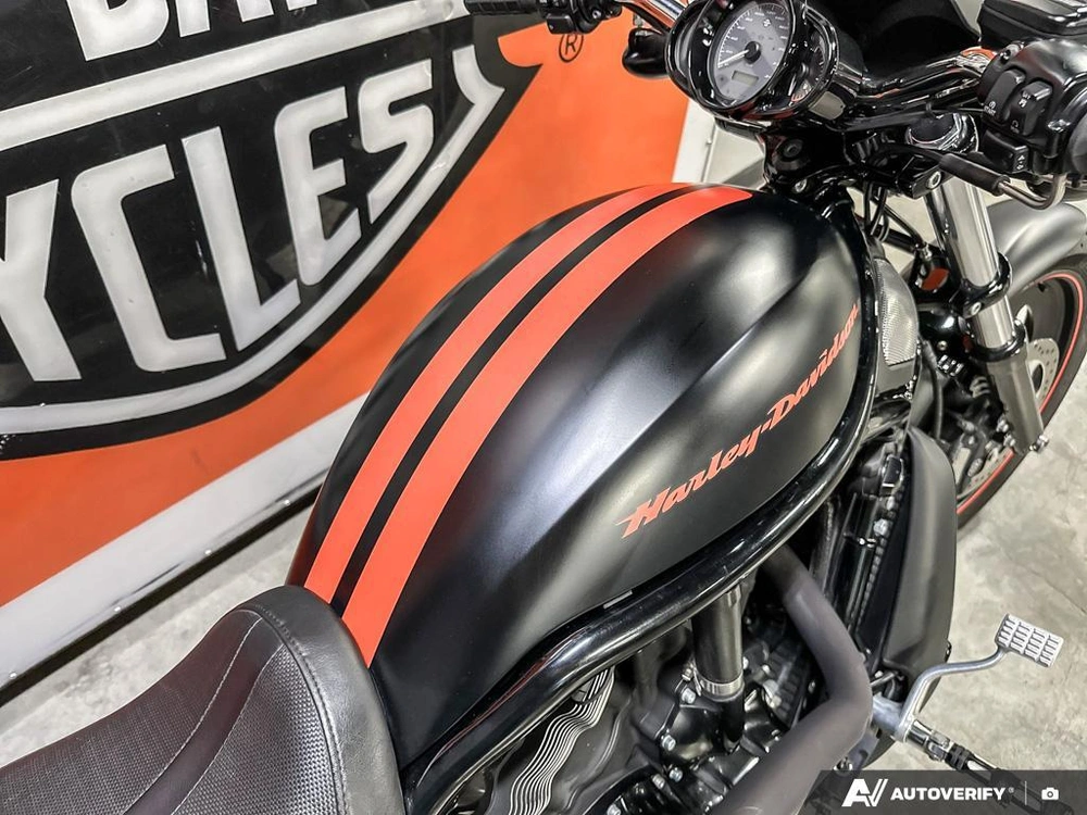 2011 Harley-davidson Night Rod Special alt