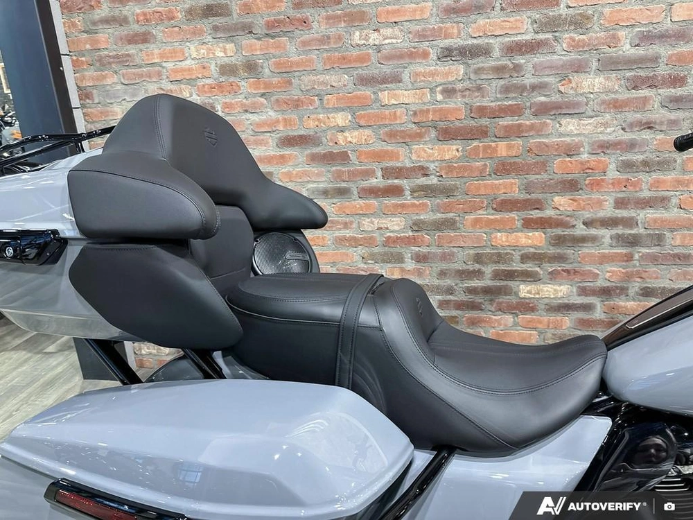 2026 Harley-davidson Road Glide Limited alt