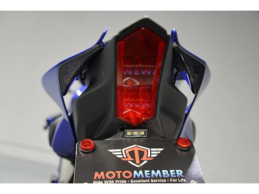 2025 Yamaha Yzf-r7 alt