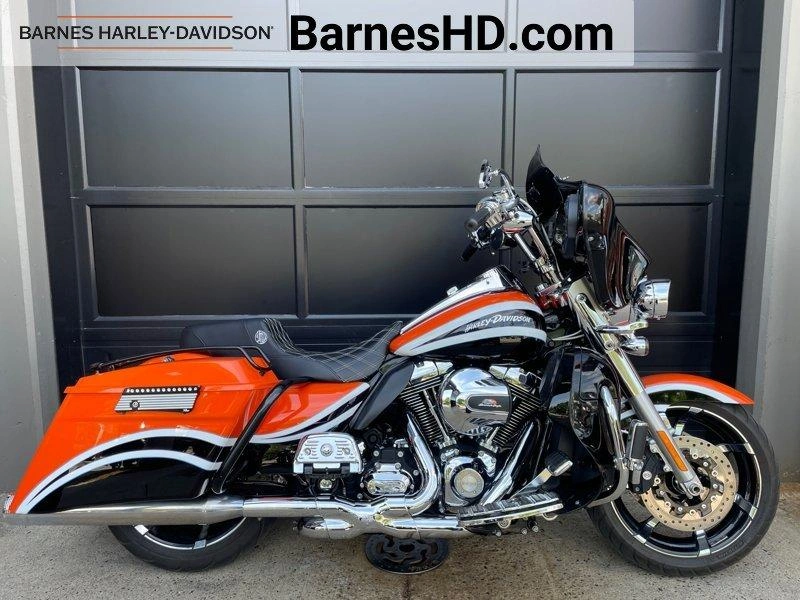 2010 Harley-davidson Flhrc - Road King® Classic alt