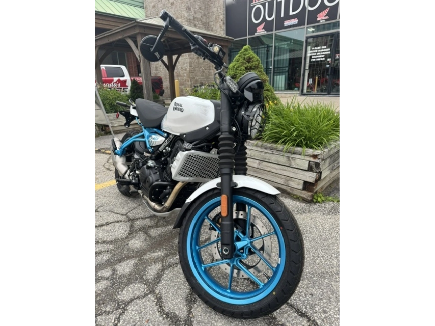 2026 Royal Enfield Guerrilla 450 Brava Blue alt