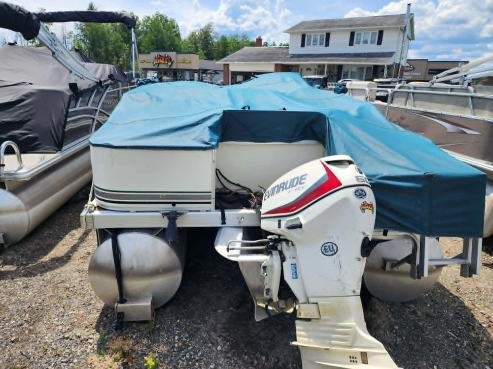 2003 Bennington Marine 2275 Fdi alt