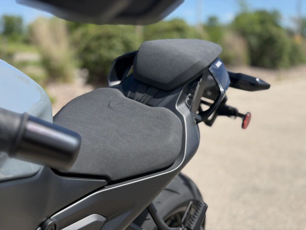 2026 Cfmoto 675nk alt
