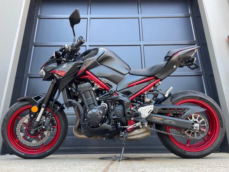 2021 Kawasaki Z900 alt