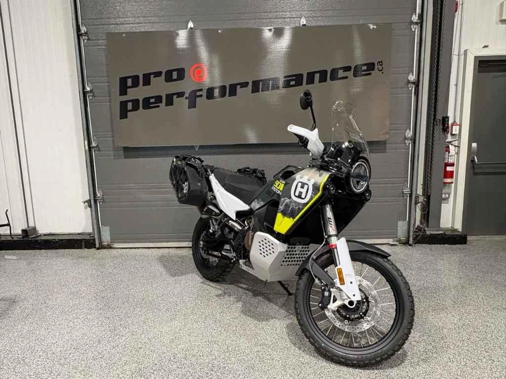 2025 Husqvarna Norden 901 Expedition alt
