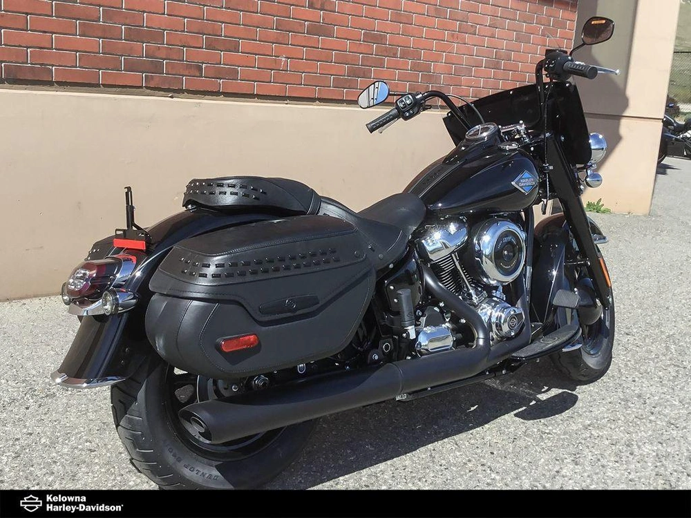 2026 Harley-davidson Flhc - Heritage Classic alt