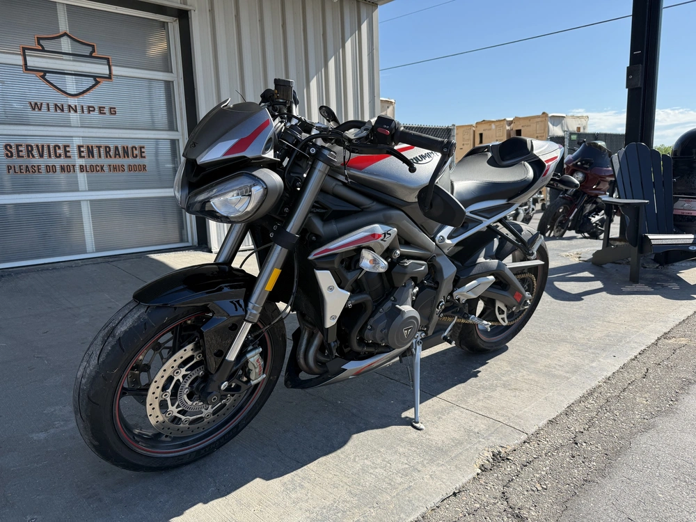 2020 Triumph Street Triple Rs alt