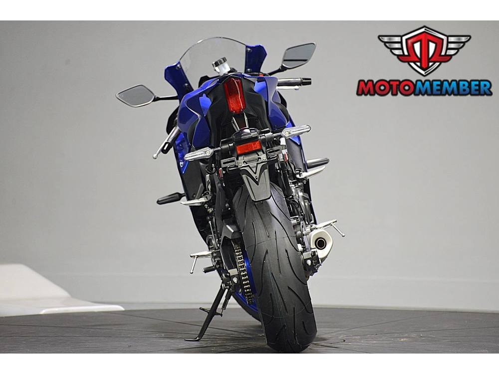 2022 Yamaha Yzf-r7 alt