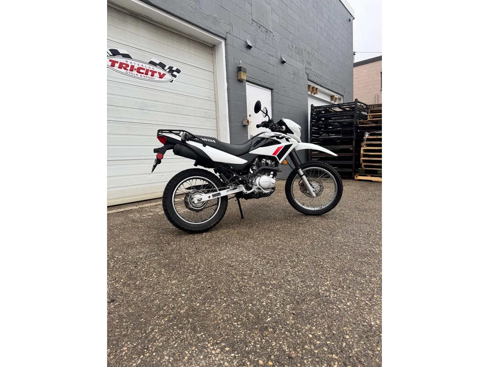 2023 Honda Xr150l alt