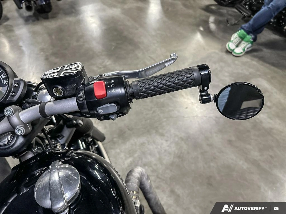 2018 Triumph Bobber alt