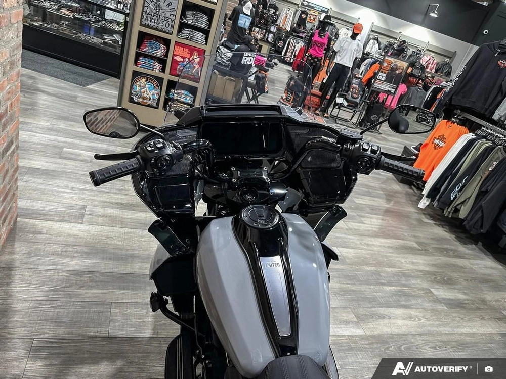 2026 Harley-davidson Road Glide Limited alt