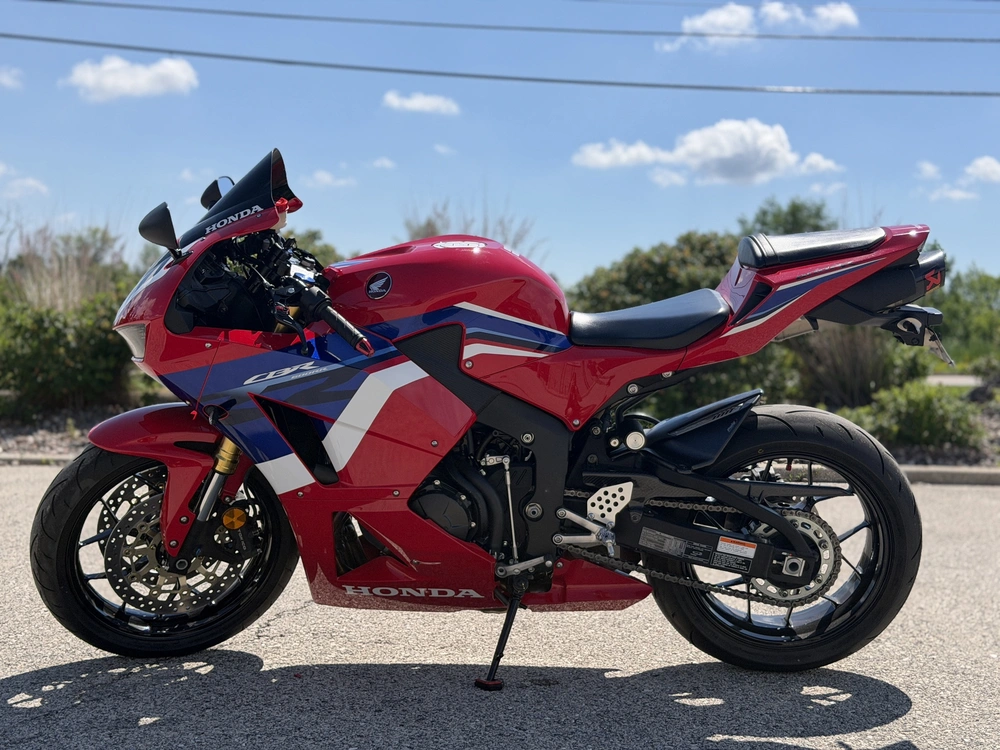 2024 Honda Cbr600rr alt