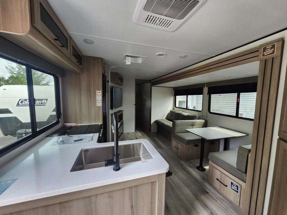 Keystone Rv Coleman 32 Bhs 2026 alt