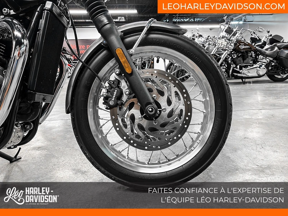 2022 Triumph Bonneville T120 alt