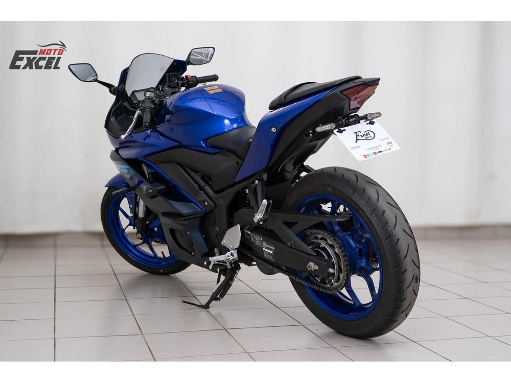 2024 Yamaha Yzf-r3 alt