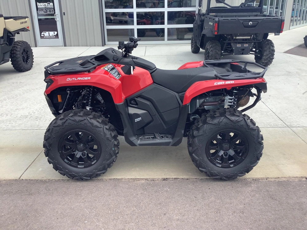 2026 Can-am Outlander Dps700 alt